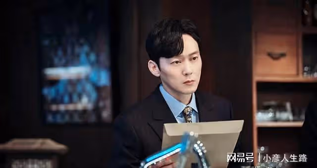 《夏娃》大結局,3個人的死很合理,但還有3處強加劇情很尷尬