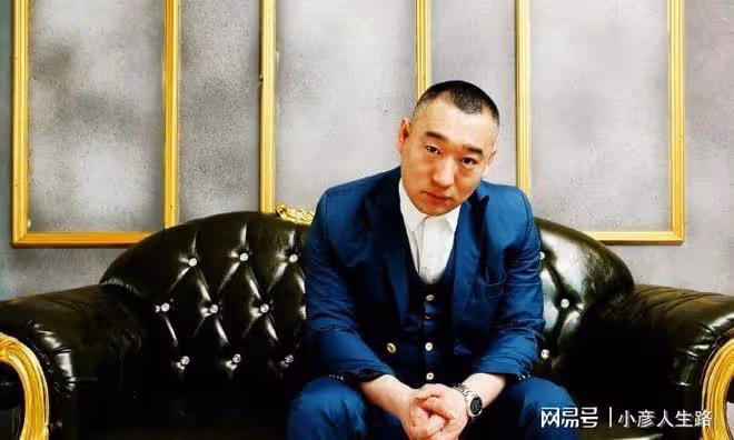 「大力哥」趙金龍的魔幻人生:從搶劫犯到網紅,他經歷了什麼?