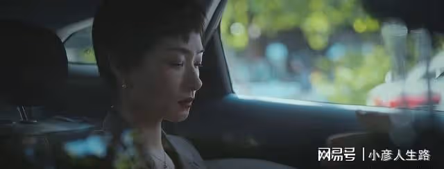 《庭外》六大美女，短髮萬茜氣場強大，焦俊艷長發有點不習慣