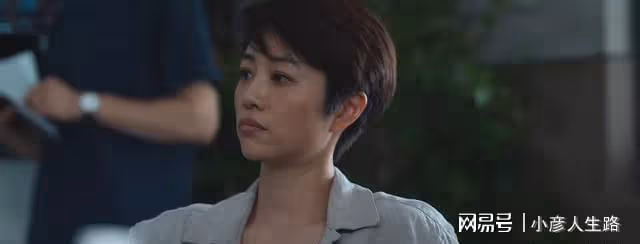 《庭外》六大美女,短髮萬茜氣場強大,焦俊艷長發有點不習慣