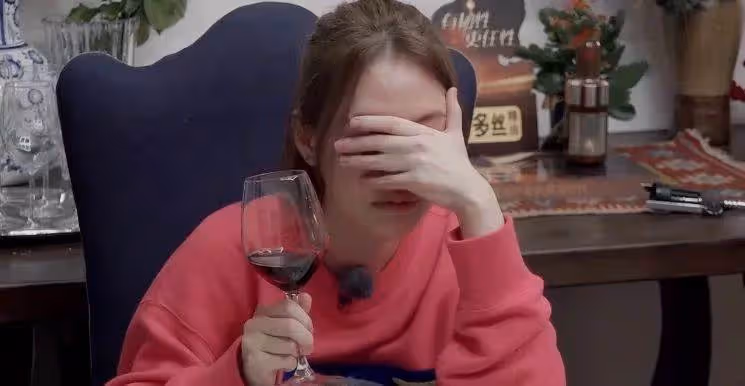 太卑微！小S因為一個游戲覺得老公還愛她，有誰注意她老公的抗拒