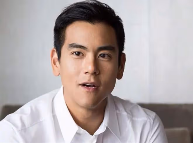 富豪老公為張艾嘉慶生!31歲兒子罕露面,戀上內地超模長居上海