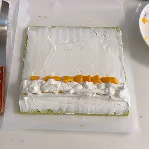 椰香斑斕芒果蛋糕卷