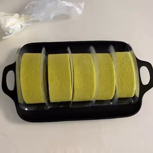 椰香斑斕芒果蛋糕卷