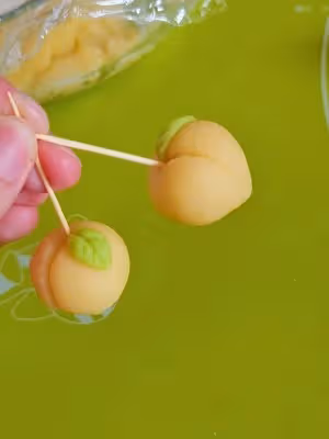 露楚（泰國小甜點）