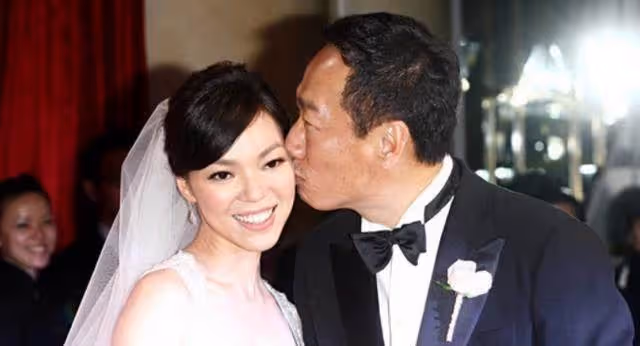 34歲曾馨瑩嫁給郭台銘,6年生3胎穩當豪門闊太,郭臺銘曾用千萬聘禮娶她:她不愛他的錢