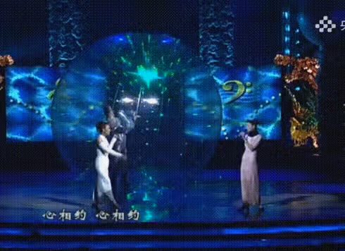 她是娛樂圈第一女強人，捧紅王菲那英，未婚未育收養好友遺孤19年