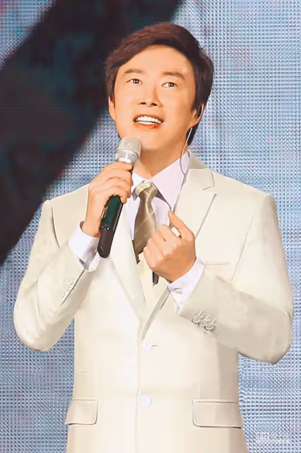 癡情40年!費玉清傳「忘不了日本未婚妻」至今未娶 友人曝「每年9月他都會消失」:難怪不娶江蕙