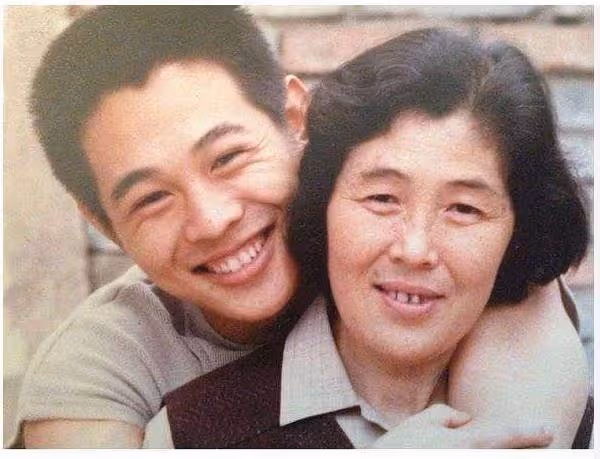 見證了父親移情!李連杰大女兒李思:父親愛上別人「母親住了10年地下室」 33歲「不敢結婚」至今單身