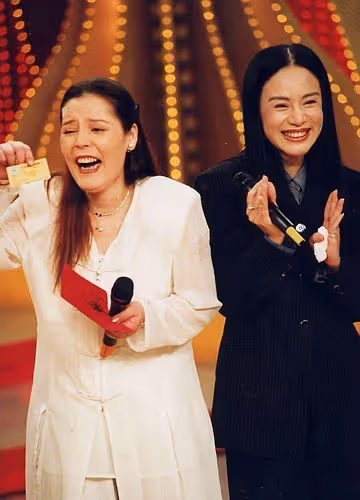 一生為情所困!《五燈獎》女星「三段坎坷戀」失散女兒20年 曾「跑去當清潔工」近況讓粉絲不捨