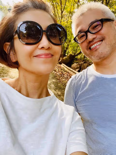 原本不想嫁!阿嬌小8歲老公「月薪才22K」被質疑高攀 結婚14年「她羞曝尪私下」:撿到寶藏了
