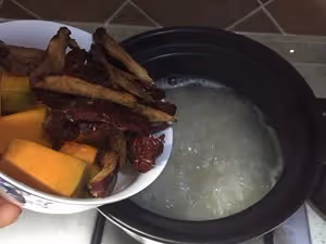藜麥紅棗南瓜粥