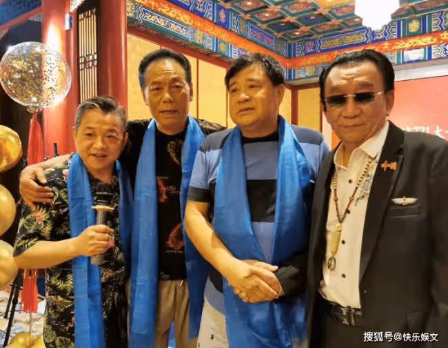 75歲侯耀華參加生日會 場面高端震撼