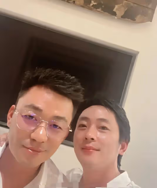 整容了?久未露面的王寶強模樣大變 撞臉汪小菲