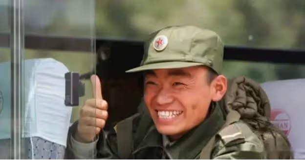 整容了?久未露面的王寶強模樣大變 撞臉汪小菲