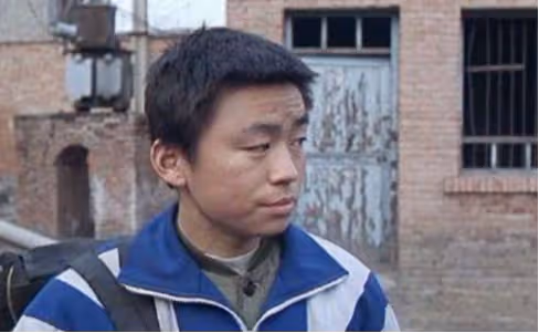 整容了?久未露面的王寶強模樣大變 撞臉汪小菲