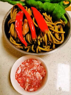 四川爛肉炒泡豇豆