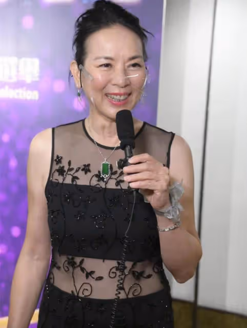港姐冠軍鄭文雅罕露面!62歲身材仍出眾,已轉行當高爾夫球教練