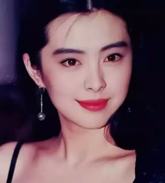 這7位女港星的顏值，張曼玉排第4，一見誤終身，不見終身誤