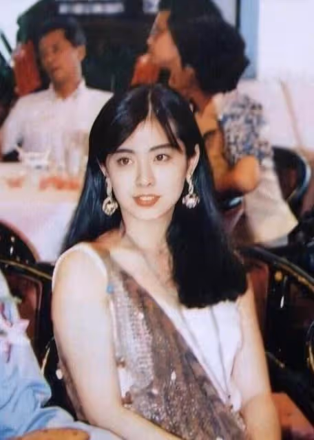 這7位女港星的顏值，張曼玉排第4，一見誤終身，不見終身誤