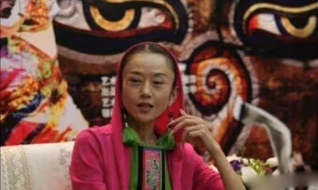 哪有什麼「不老女神」,離開百萬修圖師,這些女明星的臉全露餡了