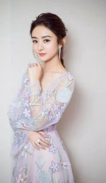 金星調侃趙麗穎:戶口還在農村嗎?穎寶淡定回復,盡顯高情商