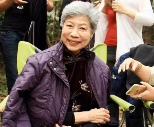 TVB「鬼後」羅蘭遇人不淑87歲未婚，孤身安排身後事，一生敬業行善