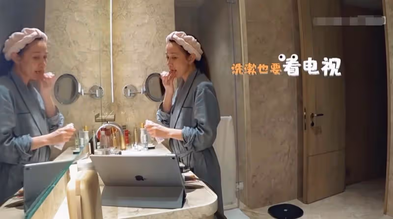 47歲佘詩曼的豪宅,裝修低調又高級,光衛生間就值百萬,不婚不育:多少人羨慕的獨居生活