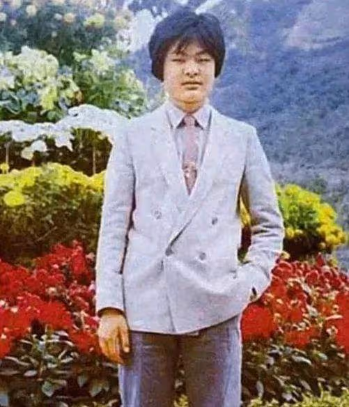4位被誤以為是香港人的演員,「黃金配角」林雪曾是帥哥,「千面如來」劉洵最讓人意外