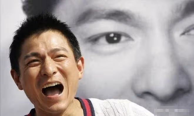 是深情還是炒作?喻可欣癡迷劉德華30多年,分手後仍然出書懷念