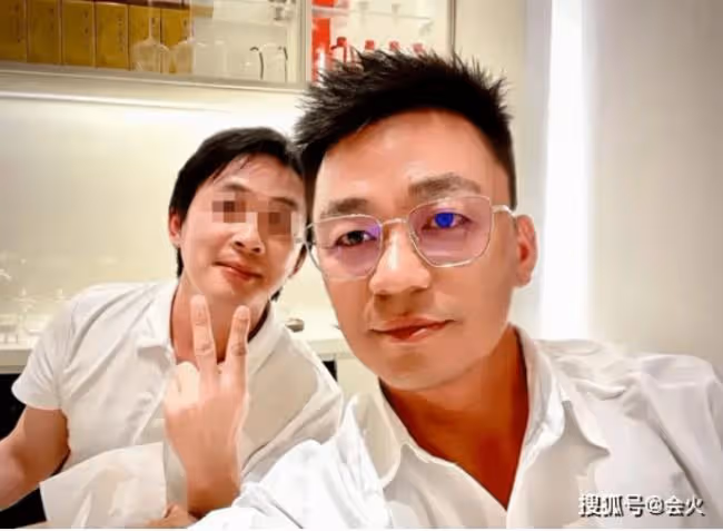 王寶強最新近照大變!面色紅潤 撞臉汪小菲