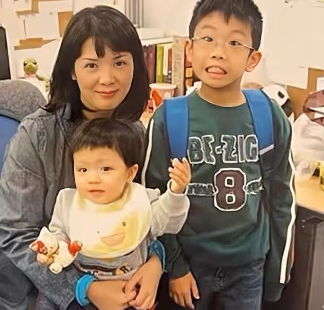 香港知名女星全面復出!做主持狀態凍齡,當單親媽媽多年宣布再婚