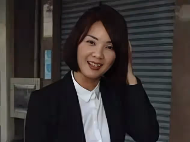 香港知名女星全面復出!做主持狀態凍齡,當單親媽媽多年宣布再婚