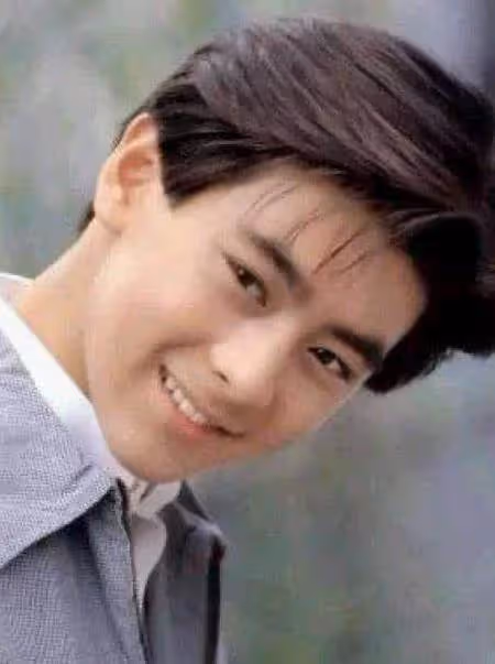 有種「長大」叫Kimi！近照褪去「稚嫩嬰兒肥」讓人直呼認不出，網友：難怪林志穎不曬了