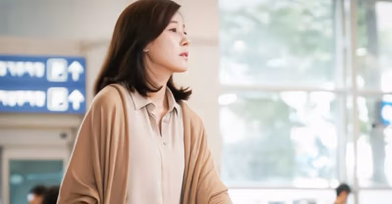 「來加班」妻子半夜收到「老闆」消息，丈夫一巴掌扇醒妻子：無恥
