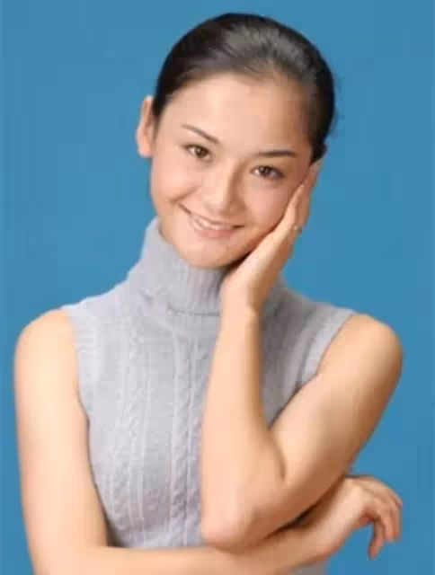從小到大她都像林青霞!小童星「13歲撞臉一夜成名」演技逼哭全網 「18歲抗父命再入行圓夢」慘變路人現況曝光