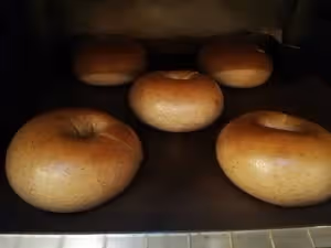 全麥肉桂紅糖貝果