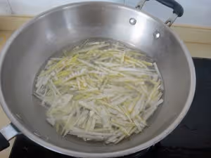 竹筍炒肉絲