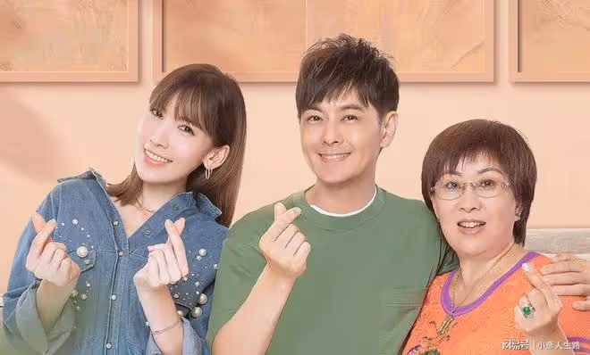 內地工人救了林志穎?林志穎被抬上擔架現場照曝光,救護車沒停留