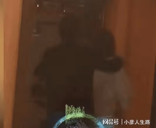一天之內6個瓜:林志穎車禍臉部骨折,張鐵林剮蹭別車被拍不承認