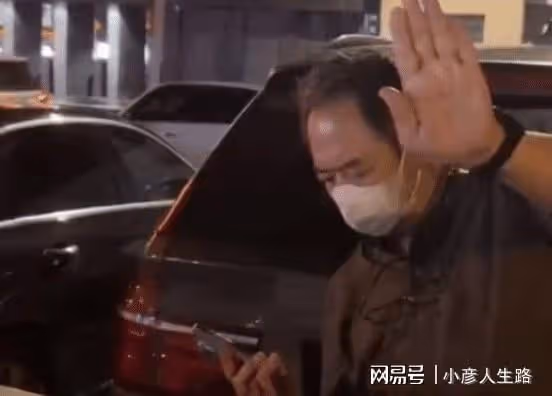 一天之內6個瓜:林志穎車禍臉部骨折,張鐵林剮蹭別車被拍不承認