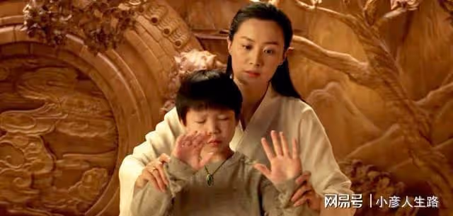嫁「軟飯男」、想復出、闖好萊塢,5位嫁外國人的女星現狀大不同