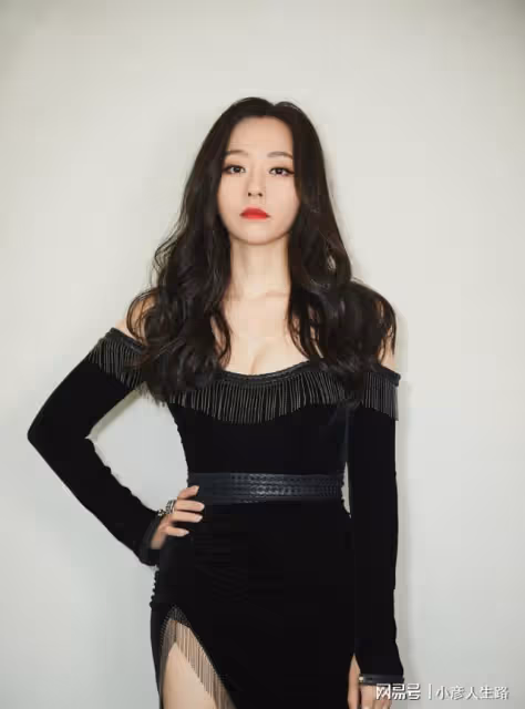 張靚穎:當年被前夫馮軻騙6億,離婚後越來越好