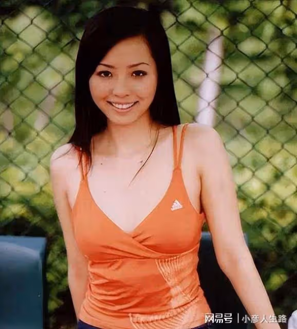 張靚穎:當年被前夫馮軻騙6億,離婚後越來越好