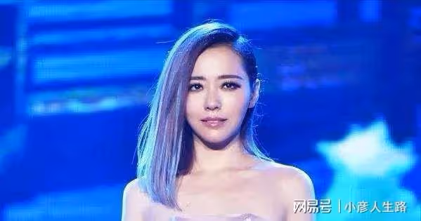 張靚穎:當年被前夫馮軻騙6億,離婚後越來越好