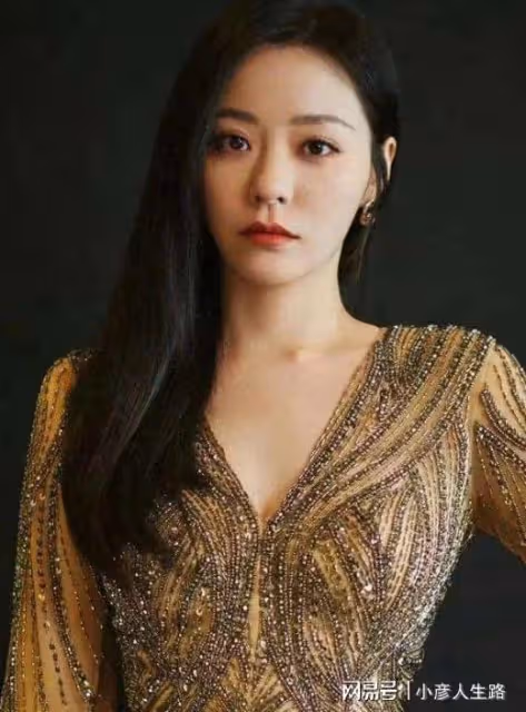 張靚穎:當年被前夫馮軻騙6億,離婚後越來越好