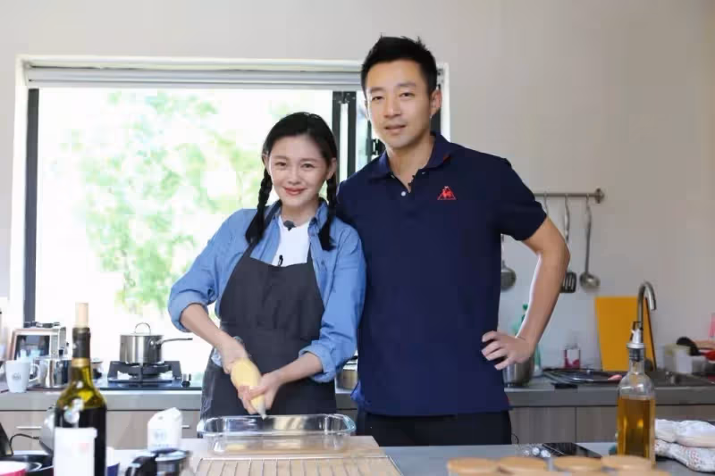 汪小菲直播落淚稱想孩子,自曝和大S協商很久,就是不給見孩子們