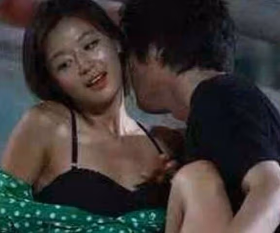 夫妻兩人長期分居,妻子忍受不住寂寞:人性是耐不住考驗的