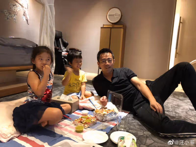 汪小菲落淚稱想孩子,曝已和大S協商很久