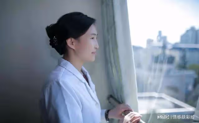 當年,父親把母親和我趕出家門,如今身患絕症的他,又聯繫上了我